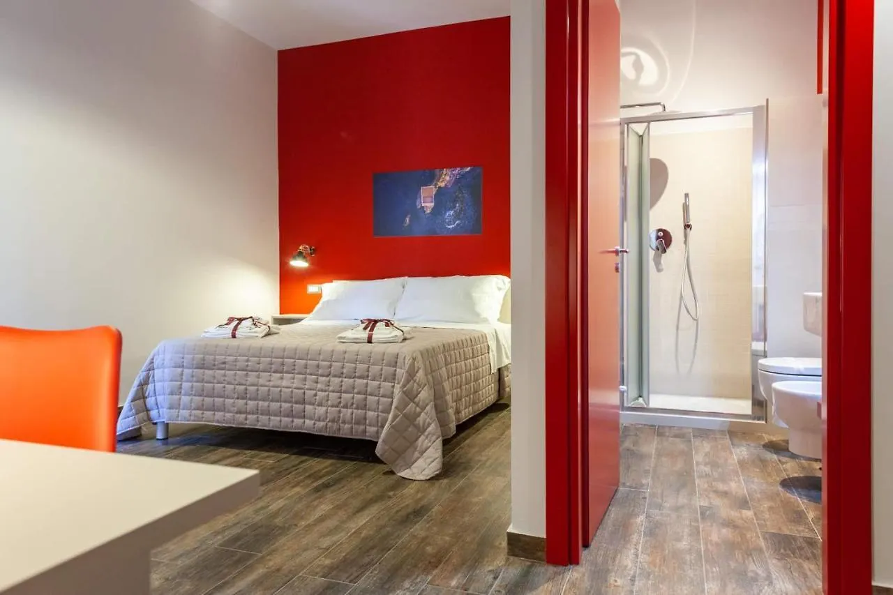 Five Rooms Brolo Guest house